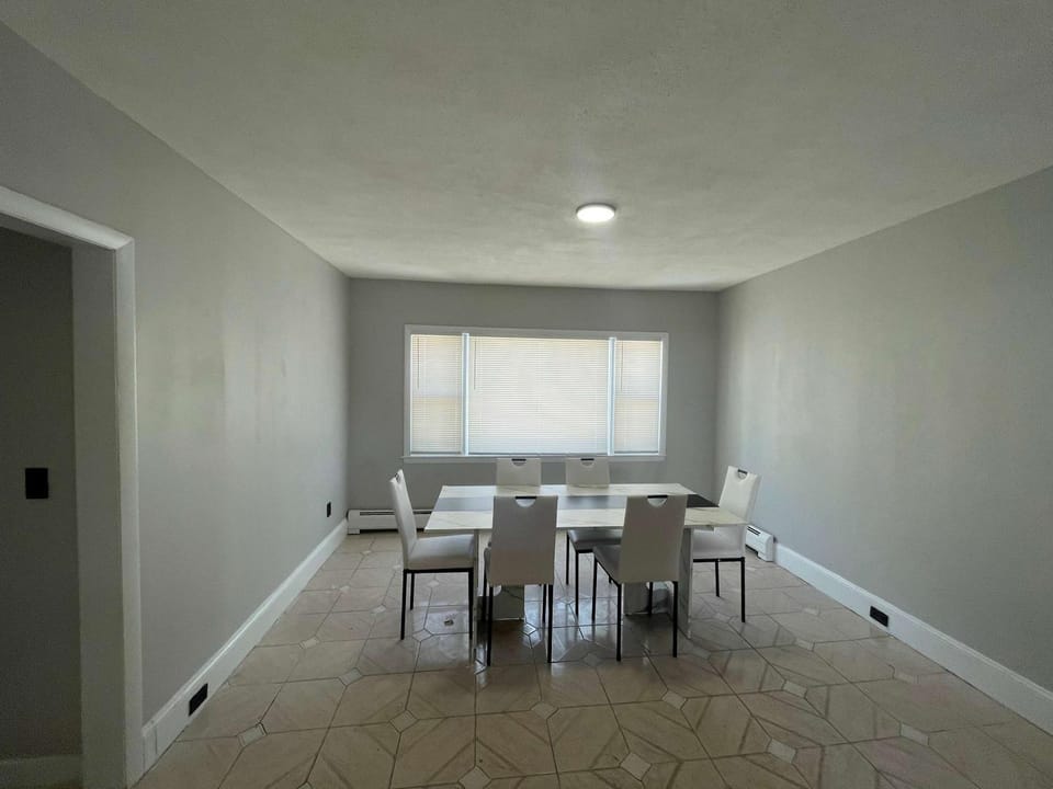 3 BR Apartment Near Wesleyan 202 Apartment in Middletown
