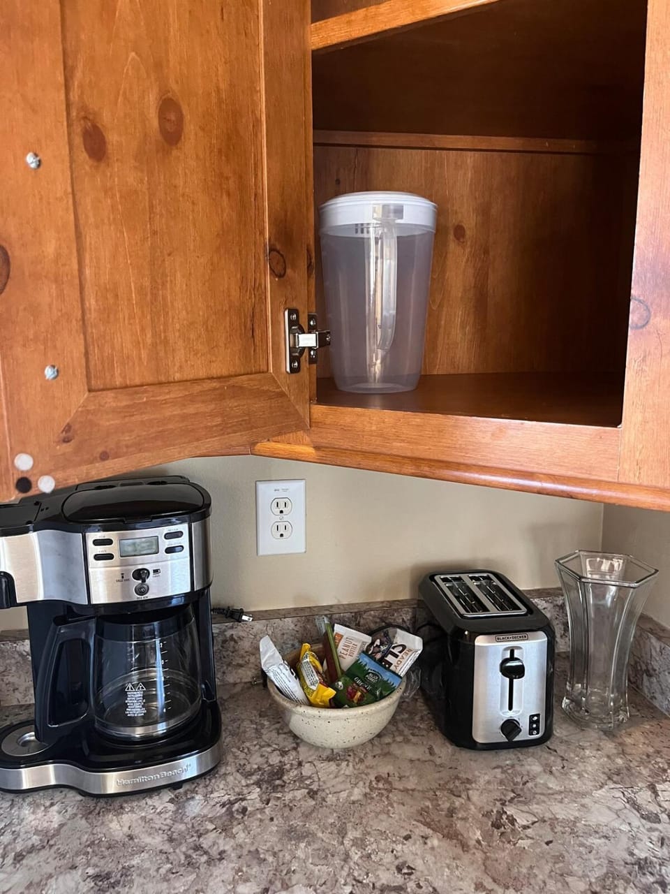 Coffee/tea facilities, Kitchen or kitchenette, toaster