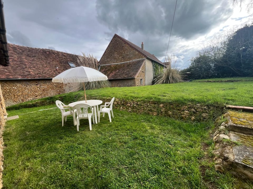 Notre refuge à Montbroux House in Centre-Val de Loire