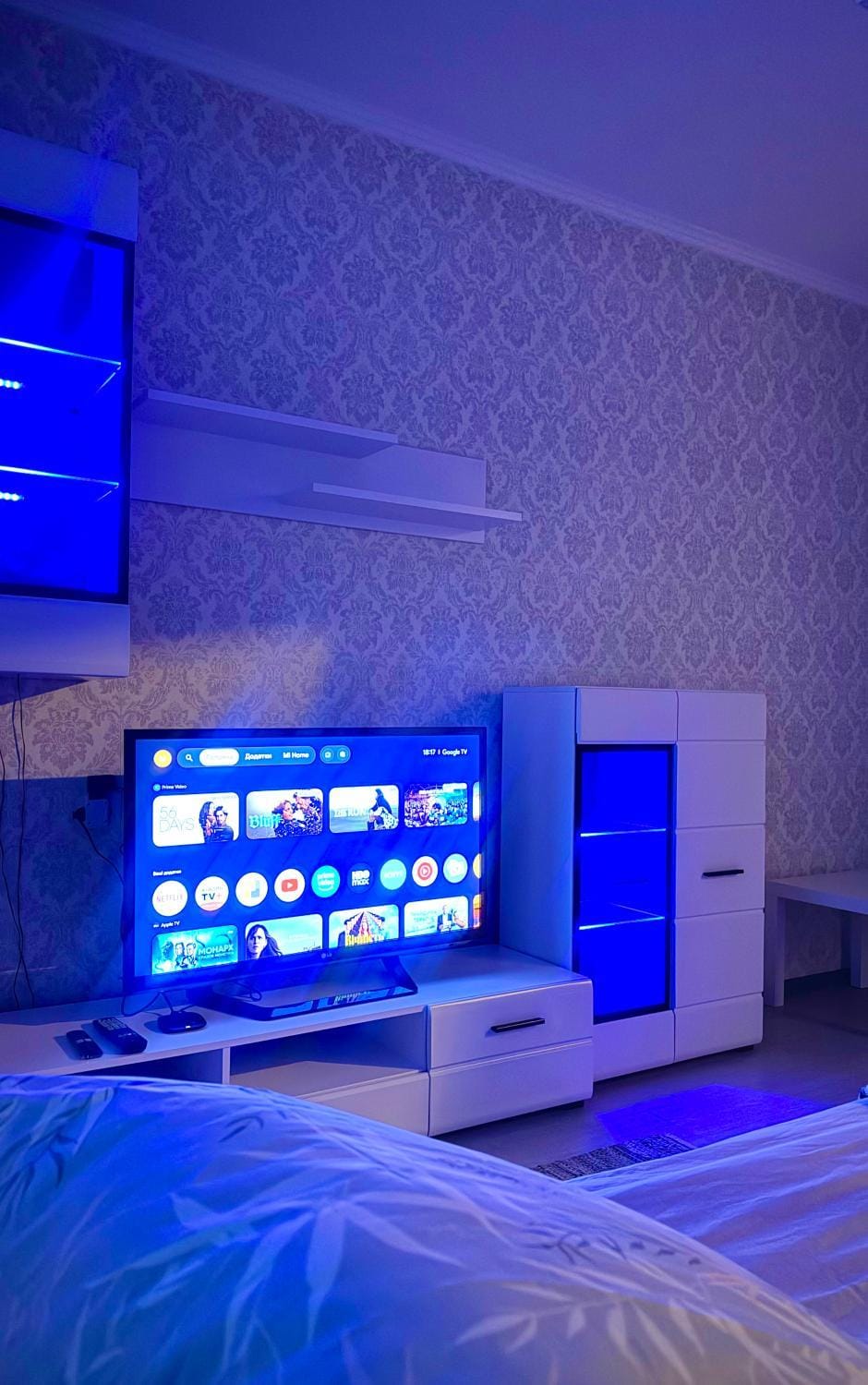 Затишна сучасна квартира для пари чи бізнес-поїздки Apartment in Ukraine