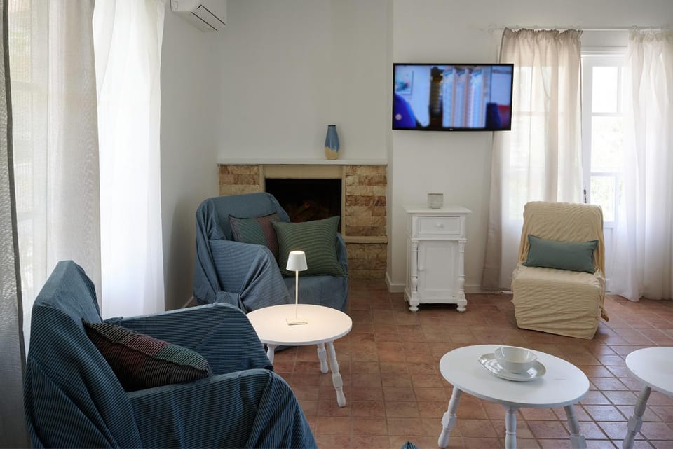 Villa Afroditi by ΜΡS House in Euboea