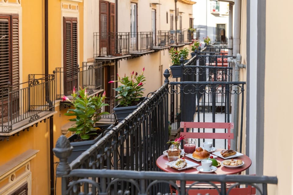 Balcony/Terrace, Breakfast