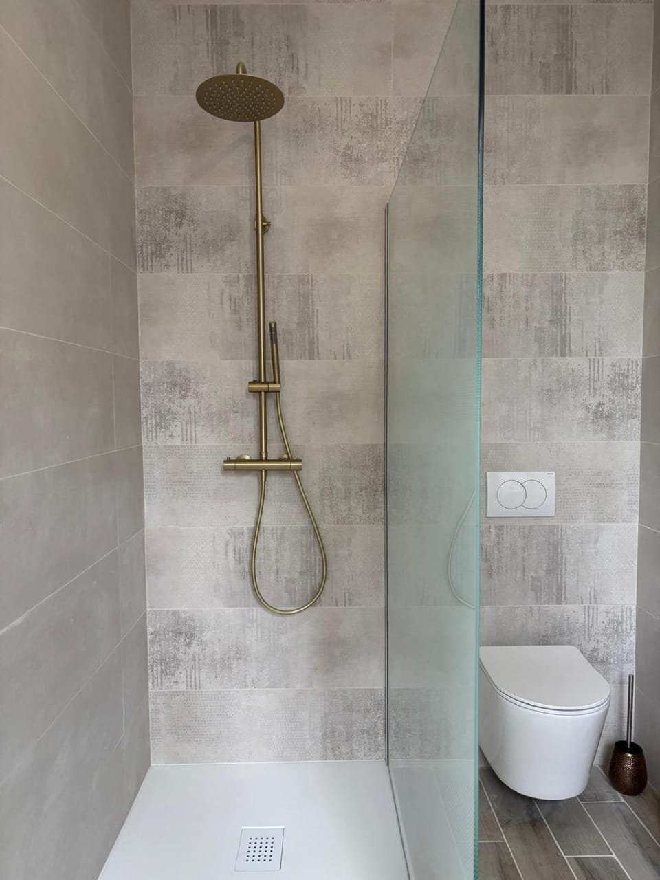Shower, Toilet, Bathroom