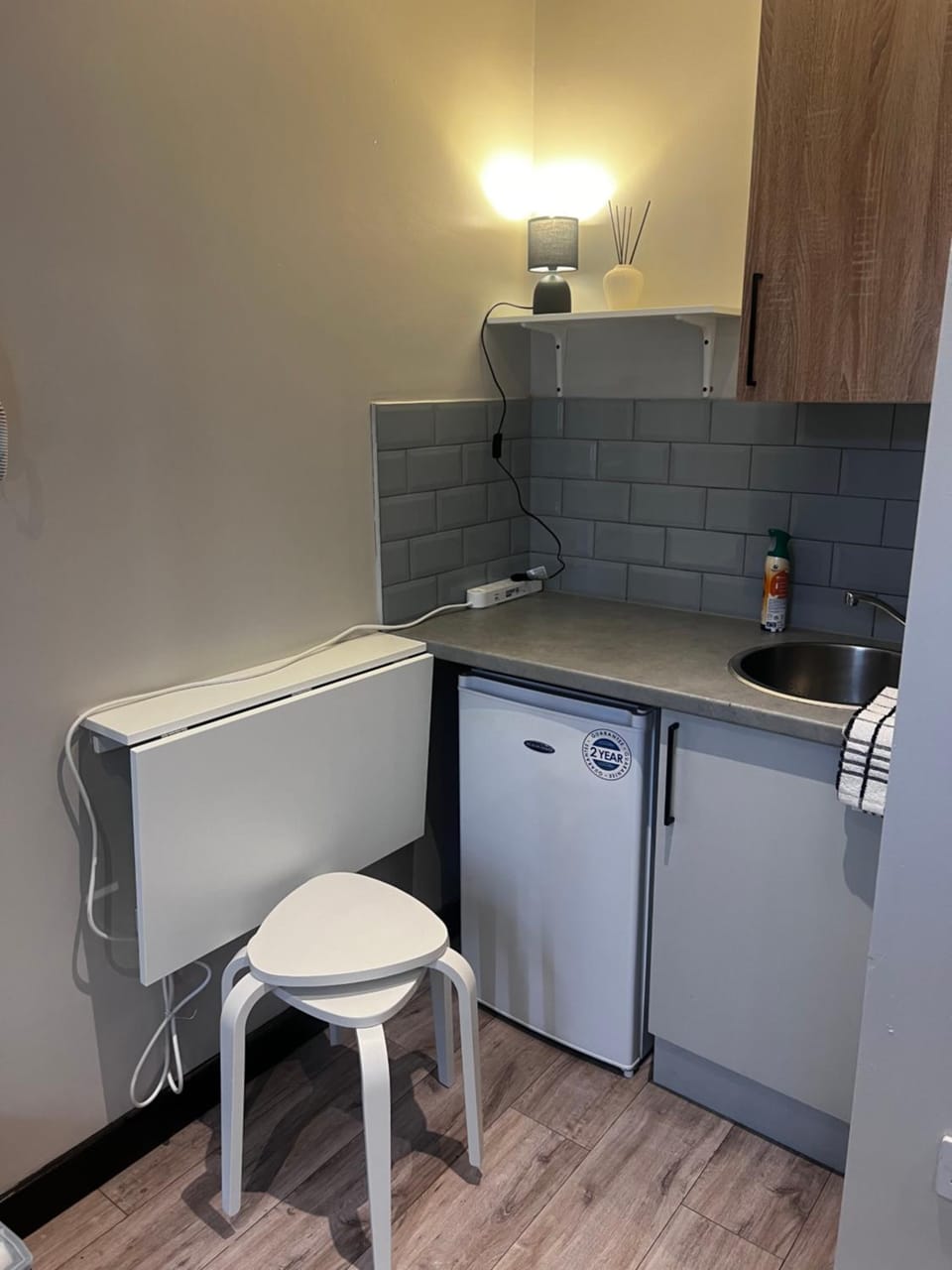 Kitchen or kitchenette, Bedroom