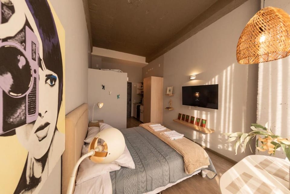 TV and multimedia, Photo of the whole room, Bedroom