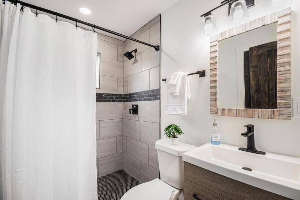 Cozy Luxe 2BR Apartment Apartment in Birmingham
