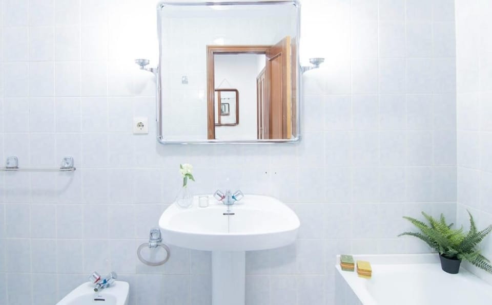 Gran apartamento completo- centro y conexiones Apartment in Santiago de Compostela