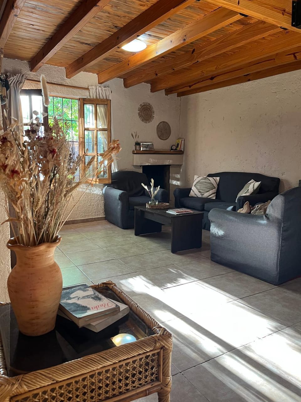 Living room, fireplace