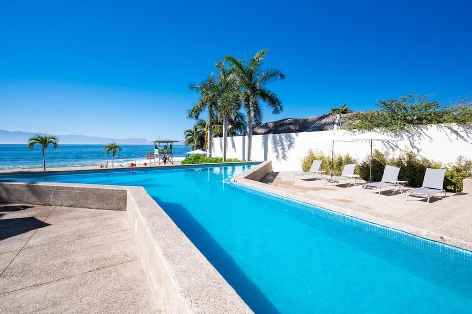Zantamar TH06B, oceanfront Apartment in La Cruz de Huanacaxtle
