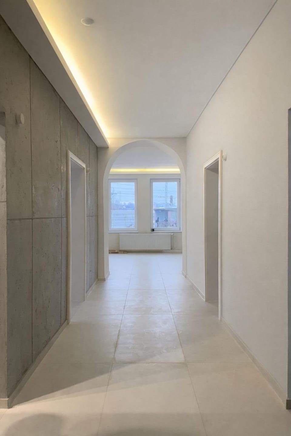 Bed, Photo of the whole room, Seating area, Bedroom
