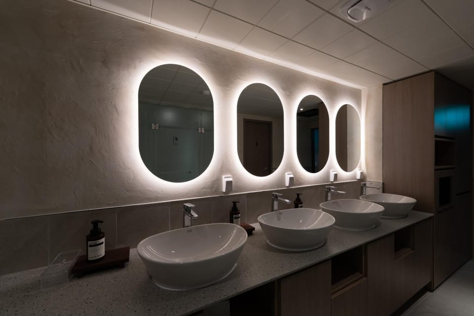 Shower, Property building