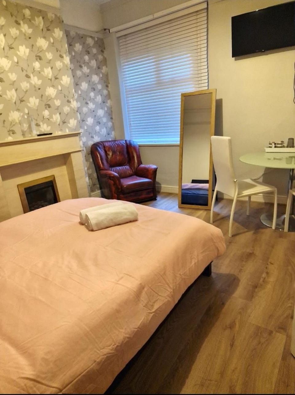 Red Lions Liverpool Bed and Breakfast in Liverpool