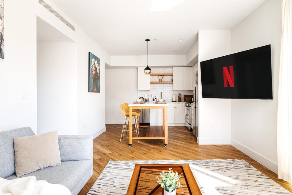 TV and multimedia, Kitchen or kitchenette, Living room, Seating area, Dining area, Evening entertainment