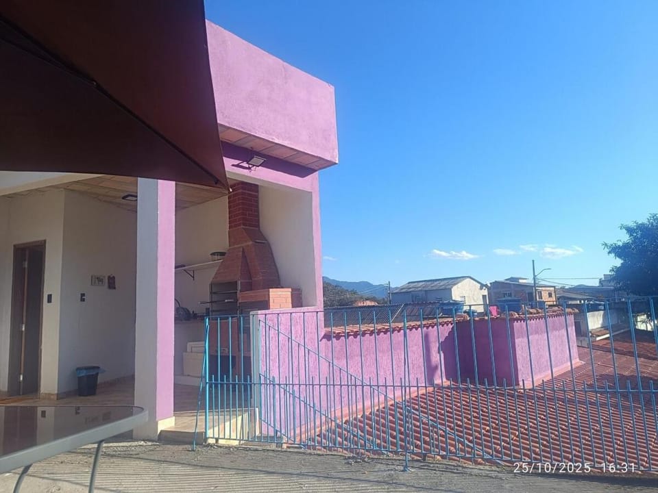 Casa do Sossego House in Miguel Pereira