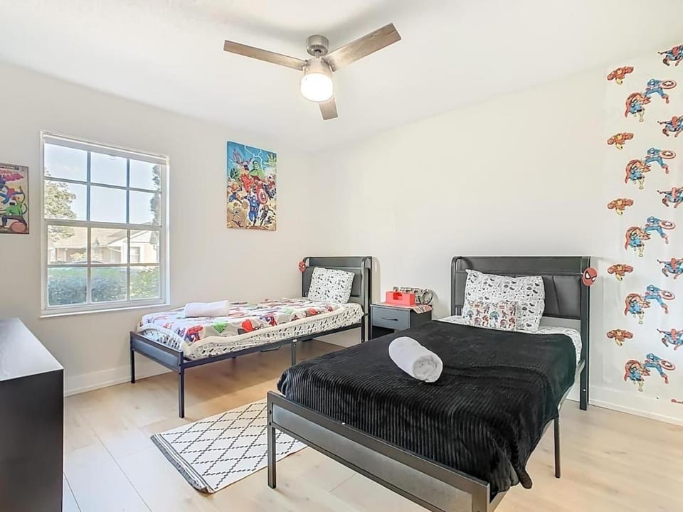 Cozy 4Bedroom spacious Family Home in Davenport l Minutes to Disney House in Four Corners