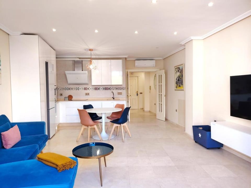 Alma Suites en Plaza Virgen del Mar, pleno centro de Almería con 3 dorm y vistas Apartment in Almería