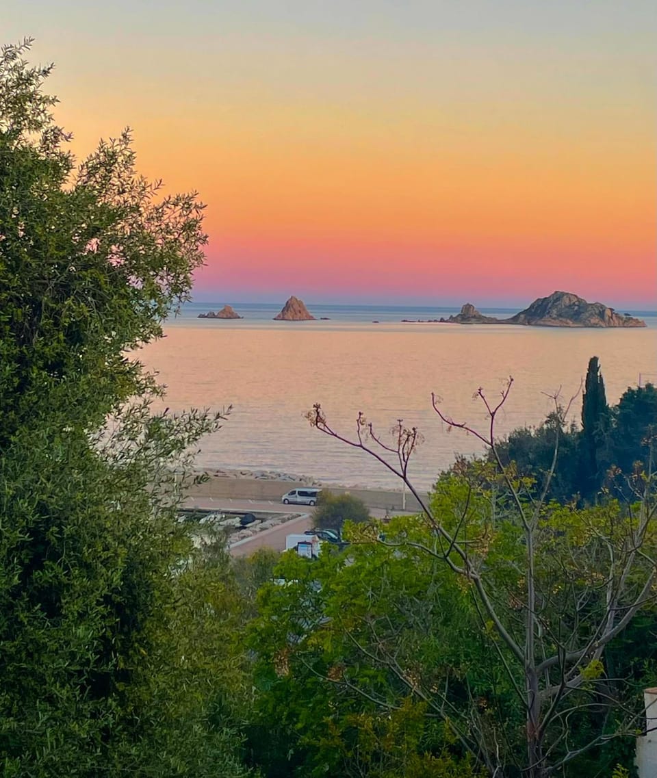 Pinnìga House Appartamento con maestosa vista sul mare Apartment in Santa Maria Navarrese