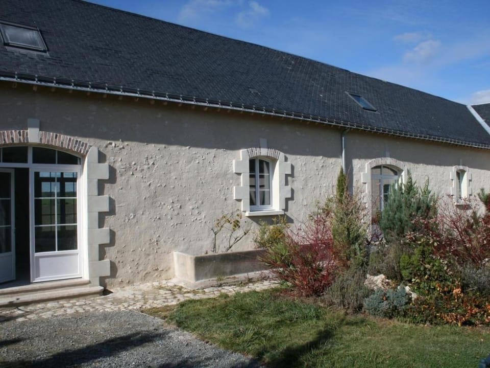 Gîte de charme avec sauna, piscine chauffée et équipements haut de gamme en Touraine - FR-1-381-402 House in Centre-Val de Loire