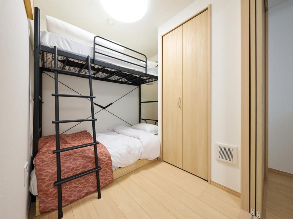 bunk bed