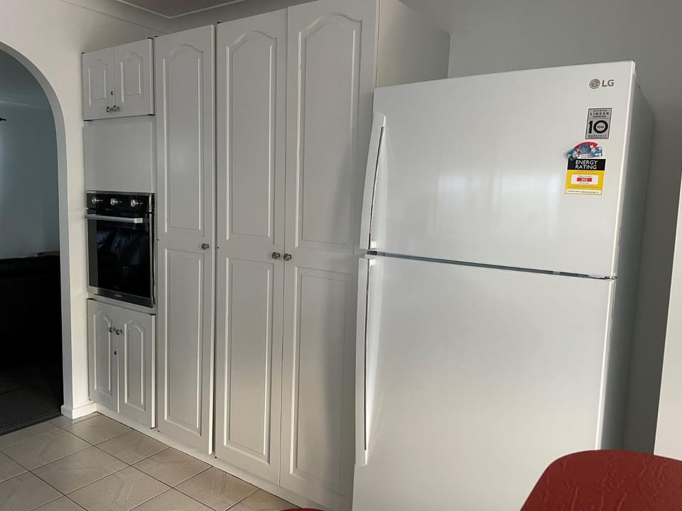 10 Mooya St Battery Hill House in Sunshine Coast