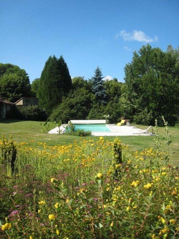 La faye House in Nouvelle-Aquitaine
