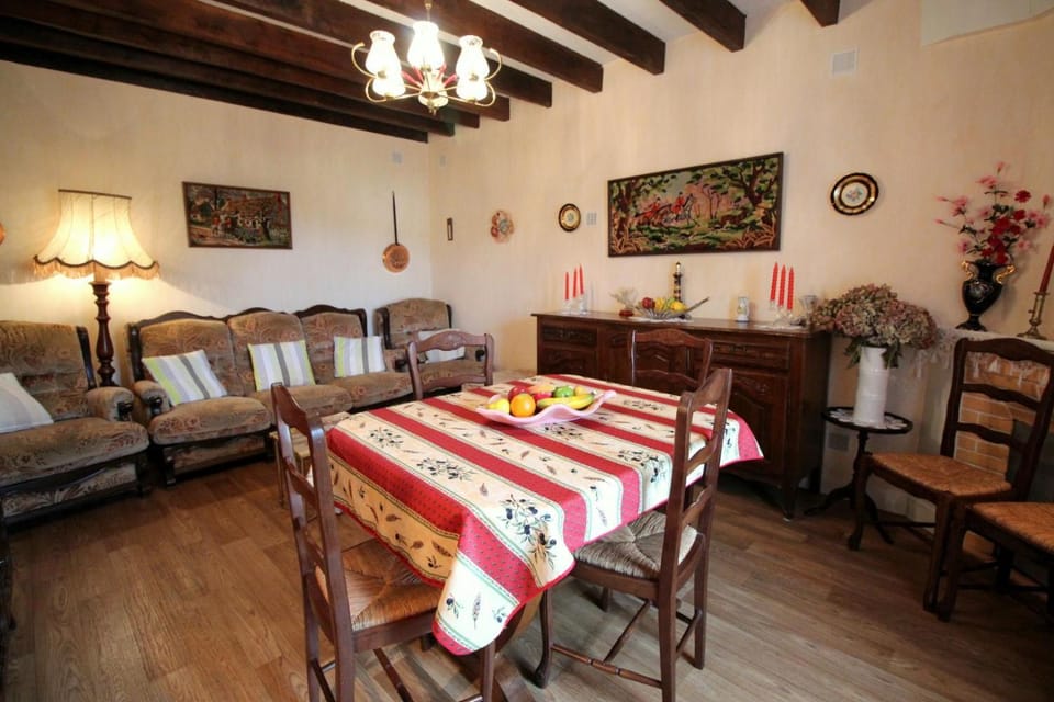 Négrignas House in Nouvelle-Aquitaine