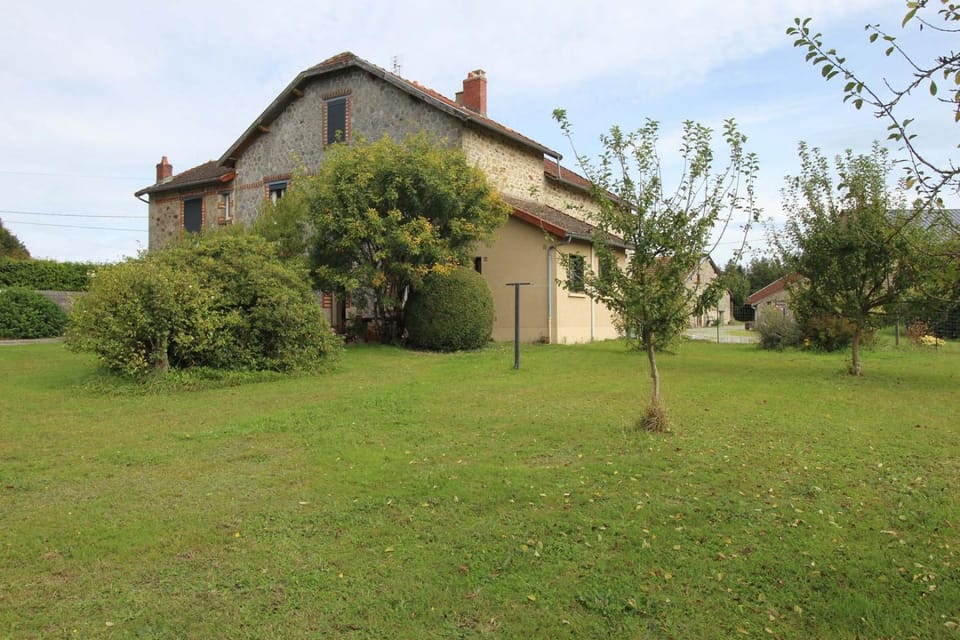 Serre House in Nouvelle-Aquitaine