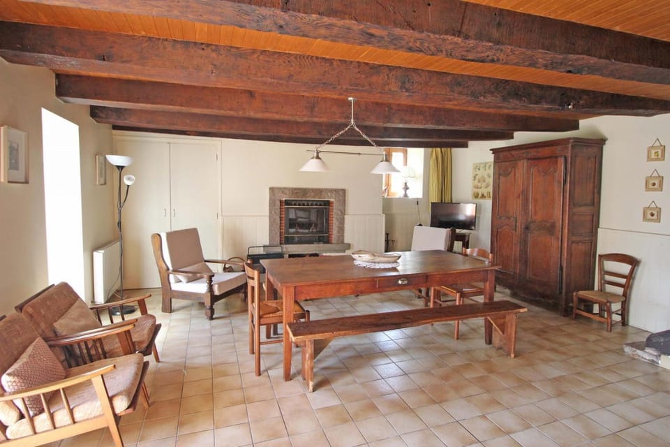 Vichez House in Nouvelle-Aquitaine