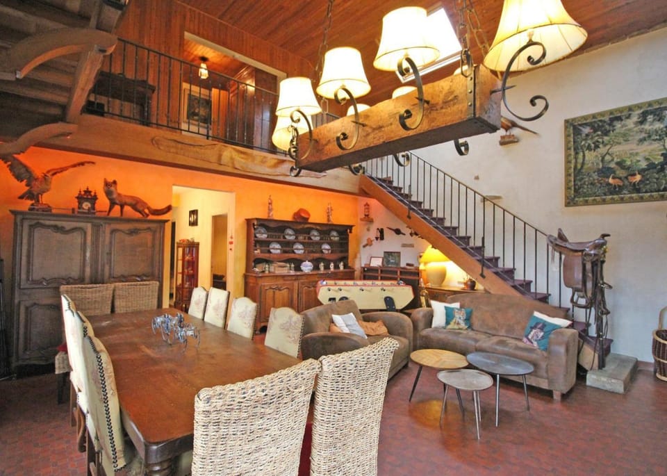 Villa du lac House in Nouvelle-Aquitaine