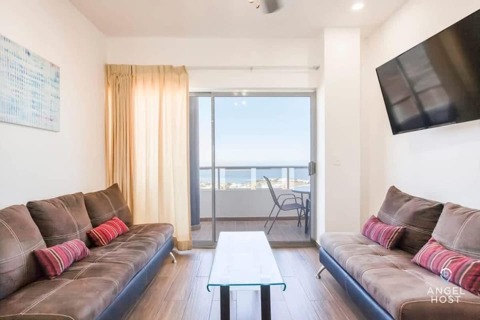 7th-floor incredible ocean view 2 pools House in La Paz