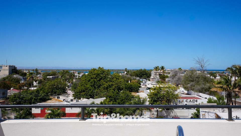 Day, Natural landscape, Bird's eye view, View (from property/room), Balcony/Terrace, City view, Sea view