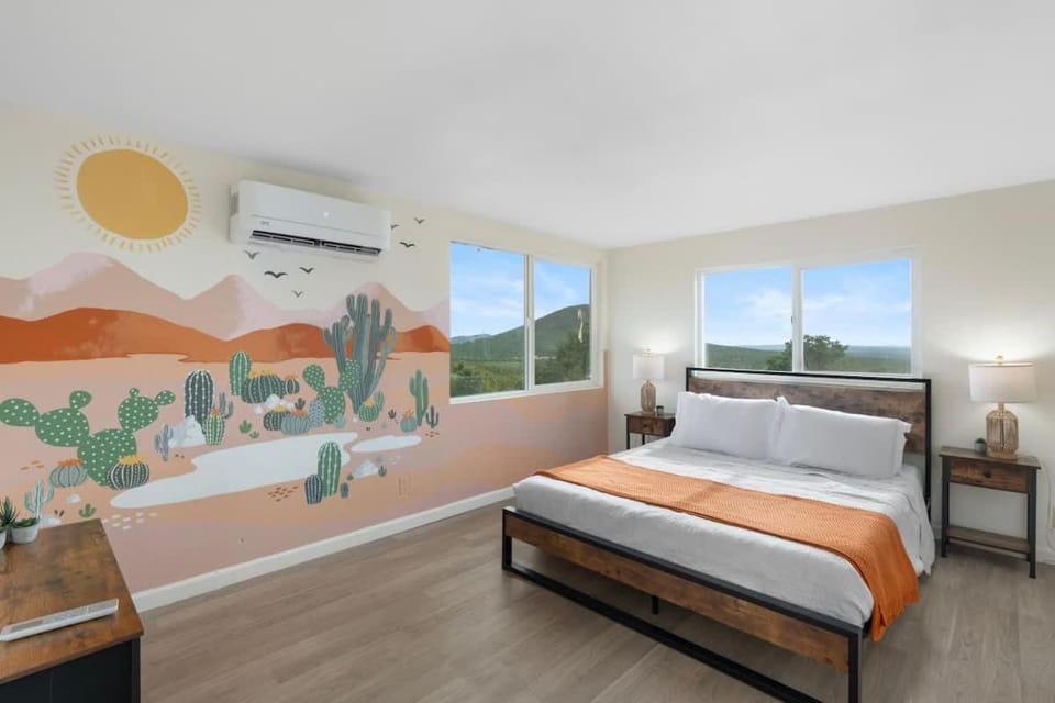 Tranquil 12-Acre Haven by Grand Canyon Awaits House in Arizona