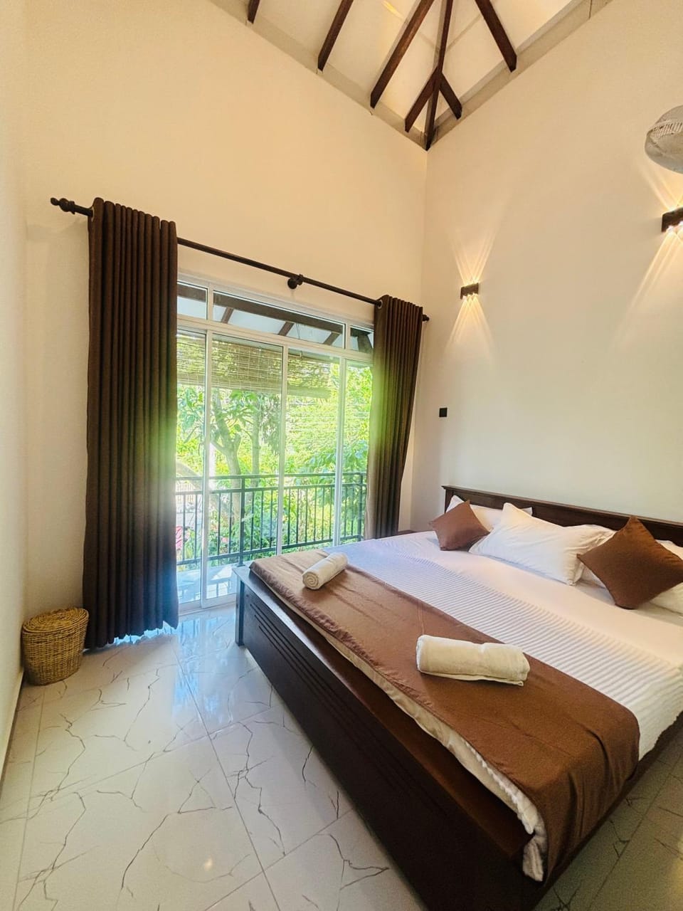 Bed, View (from property/room), Balcony/Terrace, Photo of the whole room, Bedroom, towels