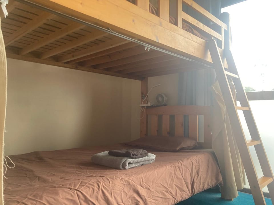 BigJoy IN 2000 男性専用ドミトリー 原付セット ONLY MEN Hostel in Okinawa Prefecture