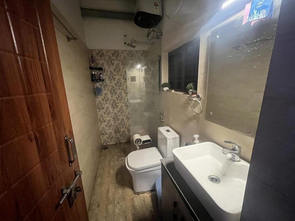 Roxys Cozy 1BHK Dalanwala Pet Friendly Apartment in Dehradun