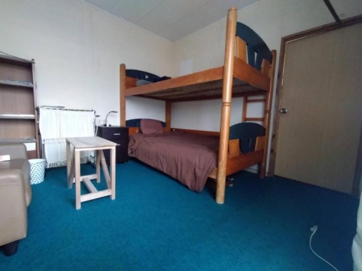 BigJoy IN 2000 男性専用ドミトリー 個室 原付セット ONLY MEN Hostel in Okinawa Prefecture
