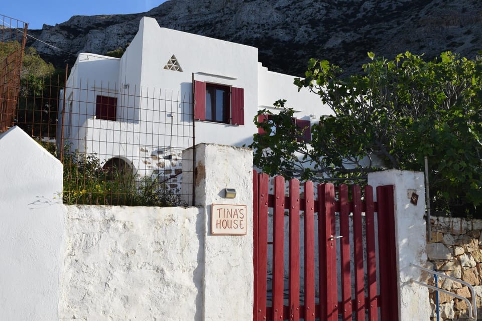 Sifnos Tinas House House in Milos