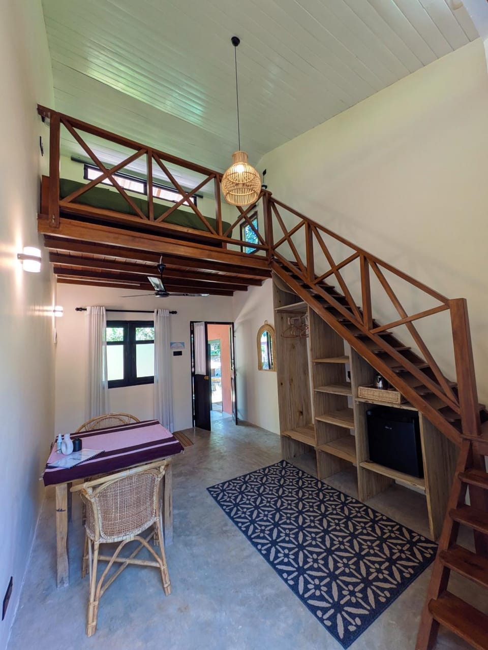 Property building, Photo of the whole room, Dining area