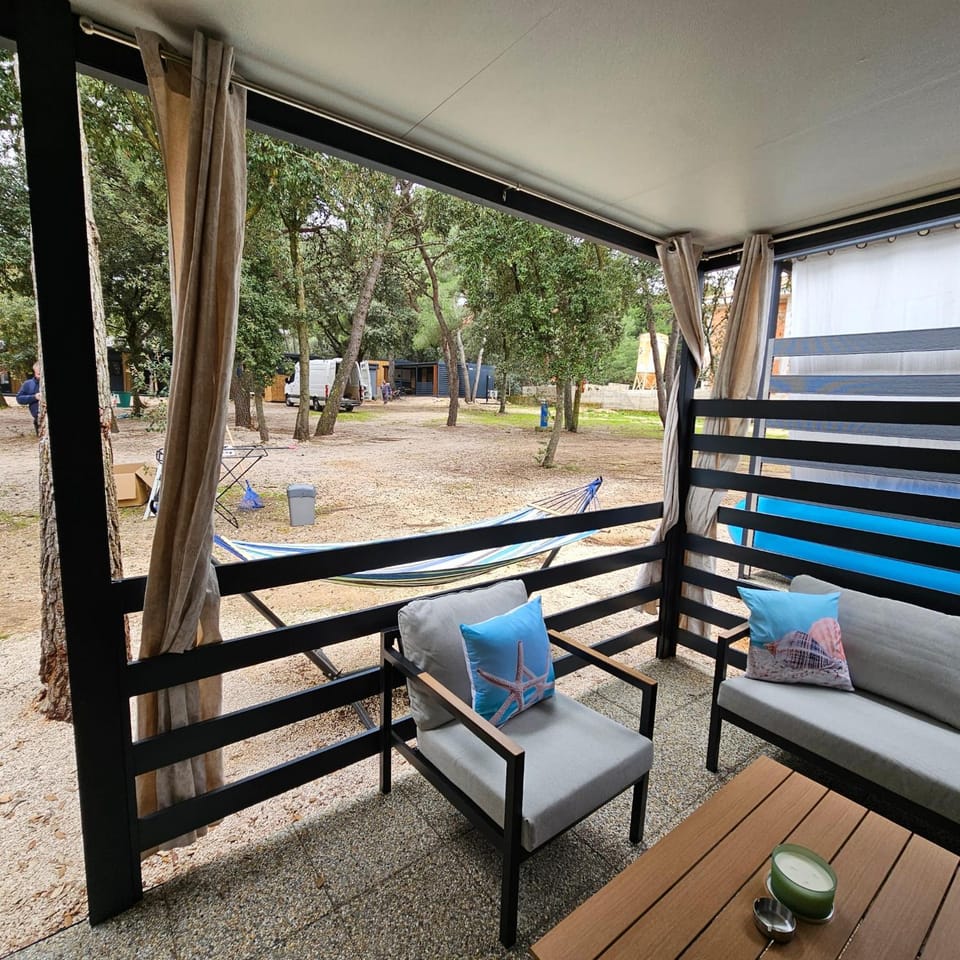 Patio, Day, Garden, View (from property/room), Balcony/Terrace, Seating area, Garden view