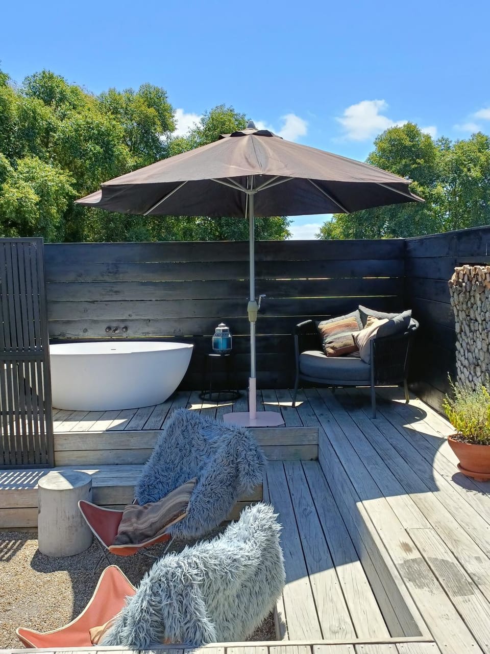 The Round Tent Raglan Luxury tent in Raglan