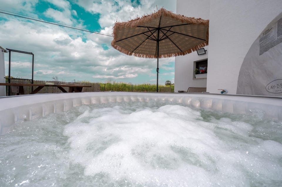Day, Hot Tub