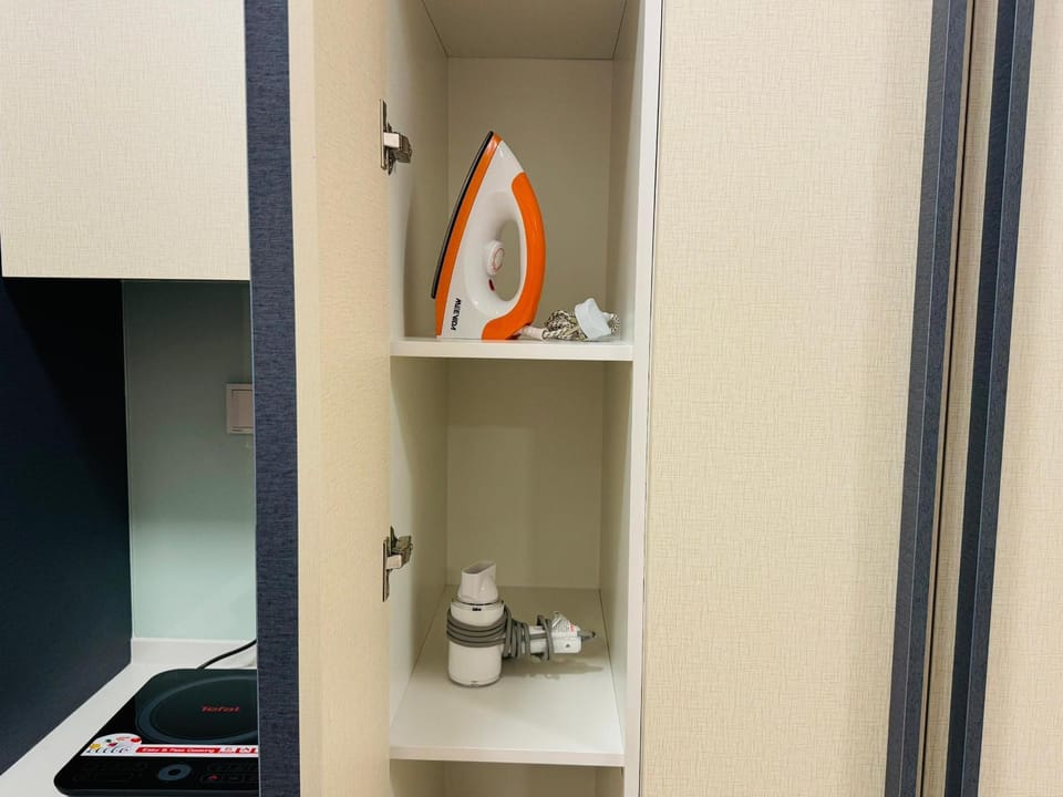 flat iron, wardrobe