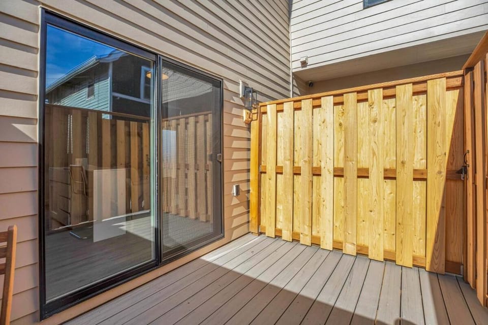 Vibrant 1BR Duplex Near Alberta Arts District House in Portland