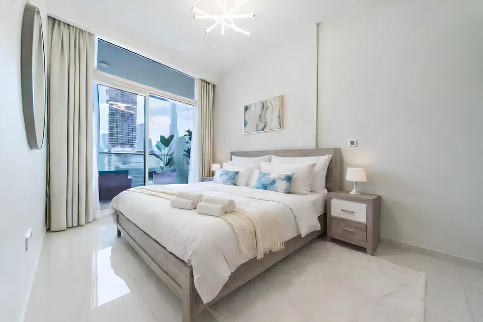 Large terrace Burj Khalifa view - 5m Dubai Mall Apartment in Dubai