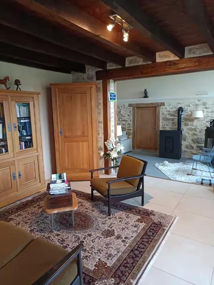 Relaxation house, Pool-Jacuzzi, Pétanque, Horses House in Centre-Val de Loire