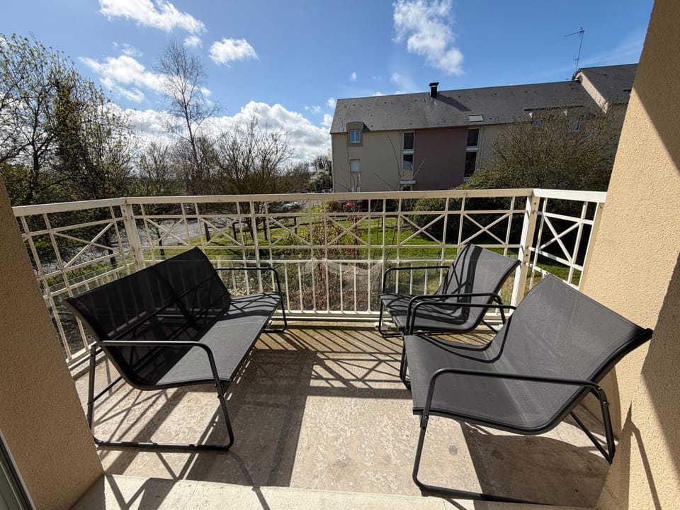 View (from property/room), Balcony/Terrace