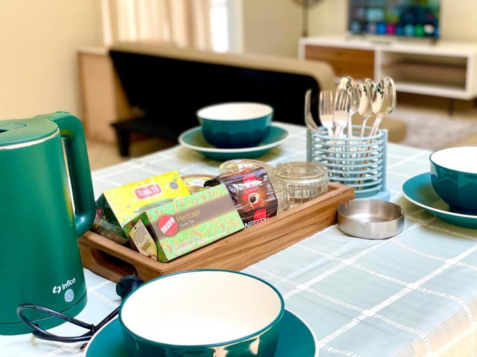 Coffee/tea facilities, Kitchen or kitchenette