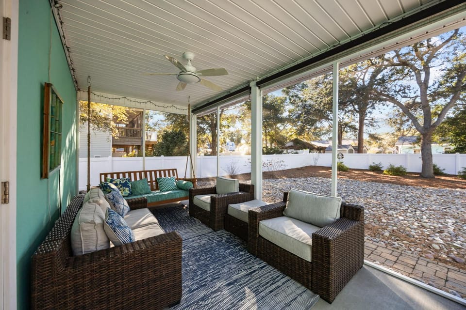 Oak Island Ranch with Firepit and Hot Tub House in Oak Island