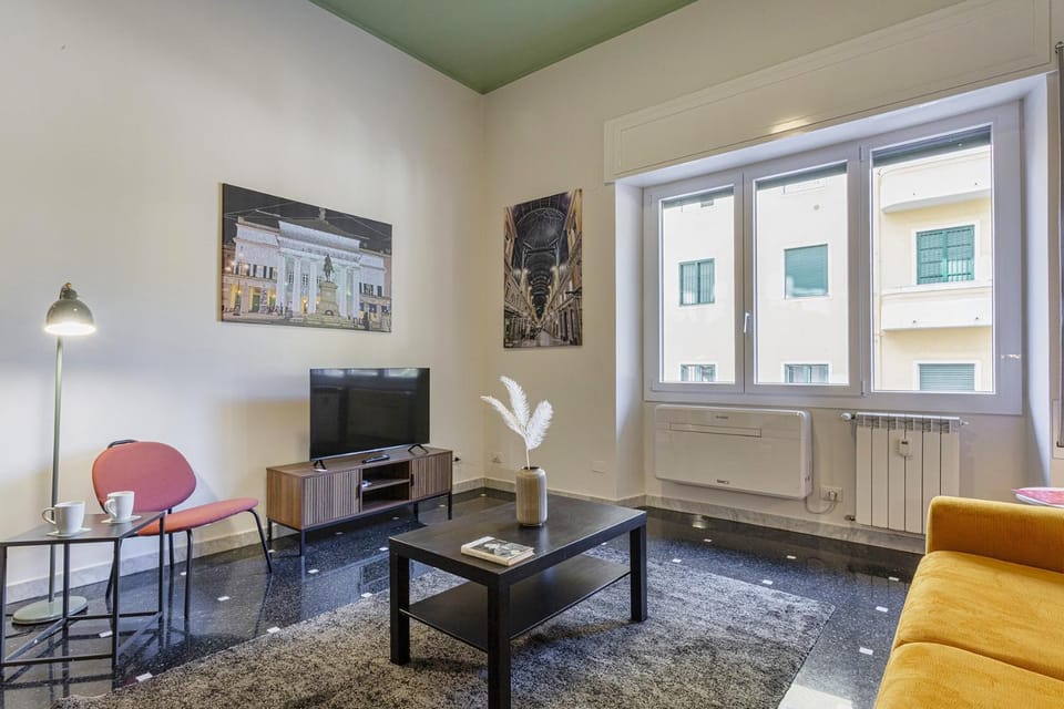 Communal lounge/ TV room, Living room