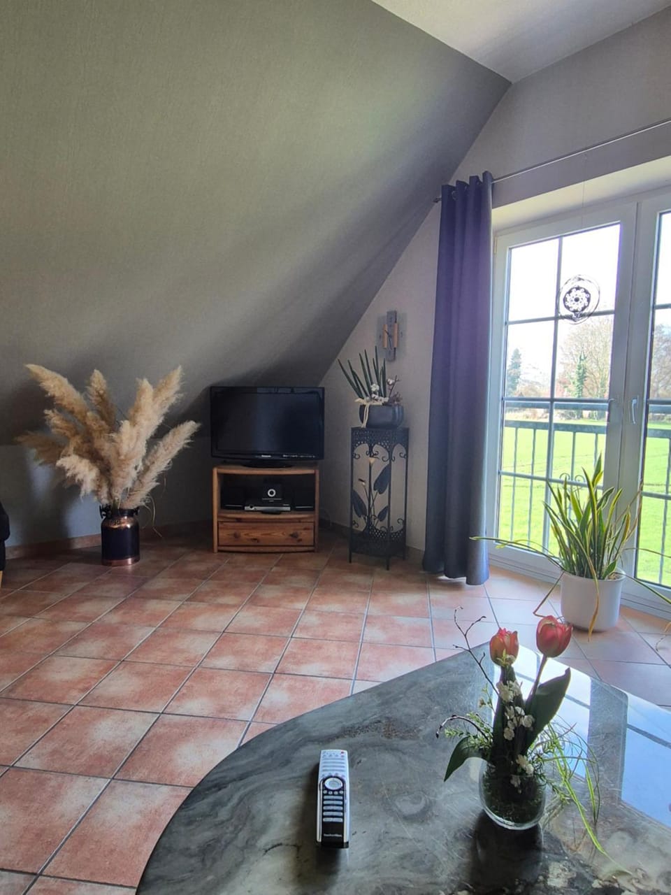 TV and multimedia, Living room, Seating area